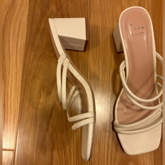 A New Day Cream Strappy Blakey Sandals with Block Heel Size 8 in great condition - Picture 2 of 9